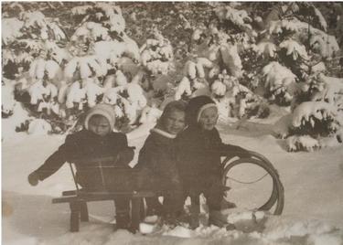 děti na sněhu